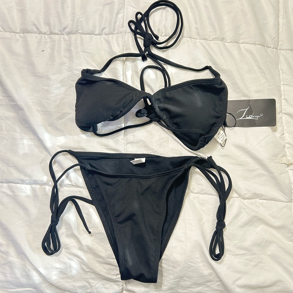 Zubanyo Black and Gray Accessory